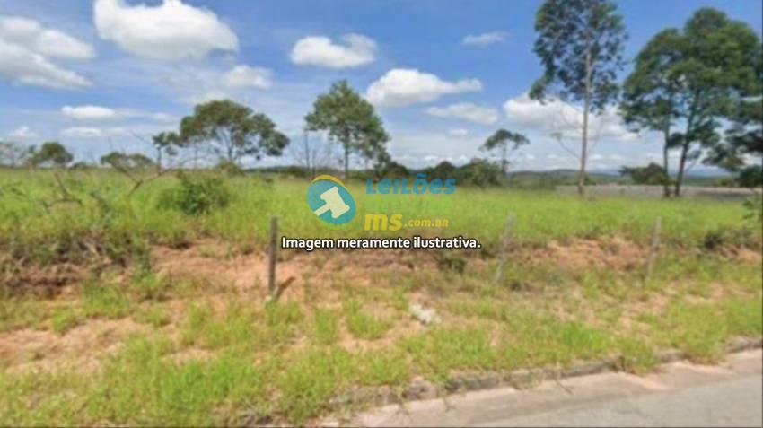 Imagem do imóvel UM TERRENO COM BENFEITORIAS, DETERMINADO PELO LOTE N° 01 DA QUADRA 17, SITUADO NO LOTEAMENTO DENOMINADO CHÁCARA CAIUÁS.