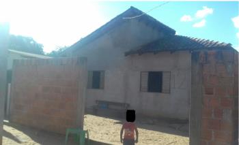 LOTE DE TERRENO COM BENFEITORIAS