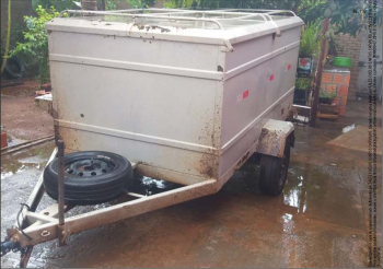 UM REBOQUE, MARCA MULTICAR, CARGA FECHADA, COR PRATA, ANO E MODELO DE FABRICAÇÃO 2014/2014, BELAS VISTA-MS