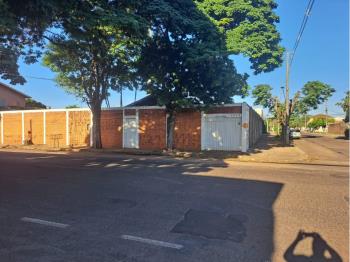 IMÓVEL SITUADO NA RUA ALBERT SABIN, Nº 1609, CAMPO GRANDE-MS - COM 115,35 METROS QUADRADOS DE ÁREA CONSTRUÍDA E COM A ÁREA TOTAL DE 720,00 METROS QUADRADOS.