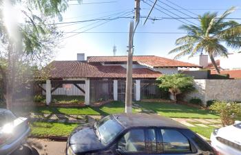 IMOVEL LOCALIZADO NA RUA MELVIN JONES, 1.270, VILA PROGRESSO, NA CIDADE DE DOURADOS (MS) -  MEDINDO A ÁREA DE 800,00 M2 - PROCESSO Nº 0001395-65.2010.8.12.0002